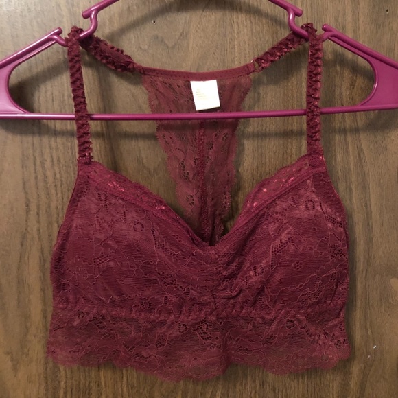 Other - 🌟 Maroon Lace Bralet